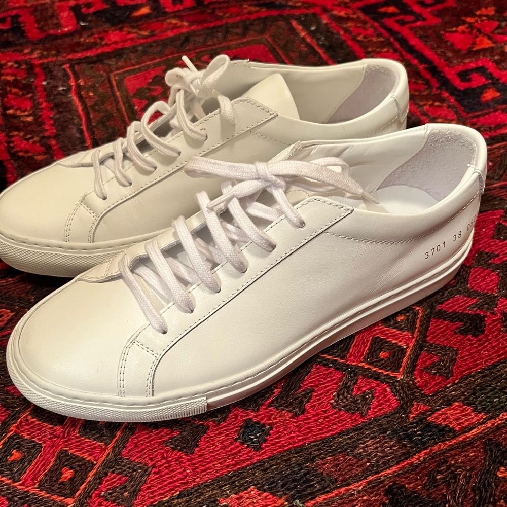 Woman by Common Projects Size US 9